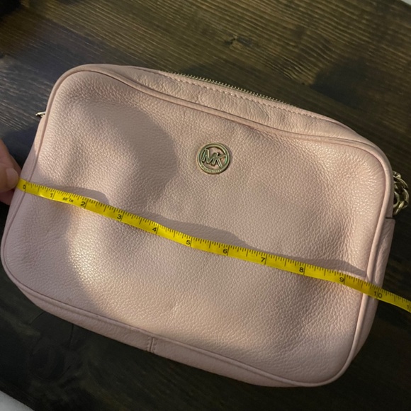 Michael Kors light pink Crossbody - Picture 3 of 5